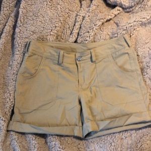 The North Face khaki dri fit shorts. Size 6